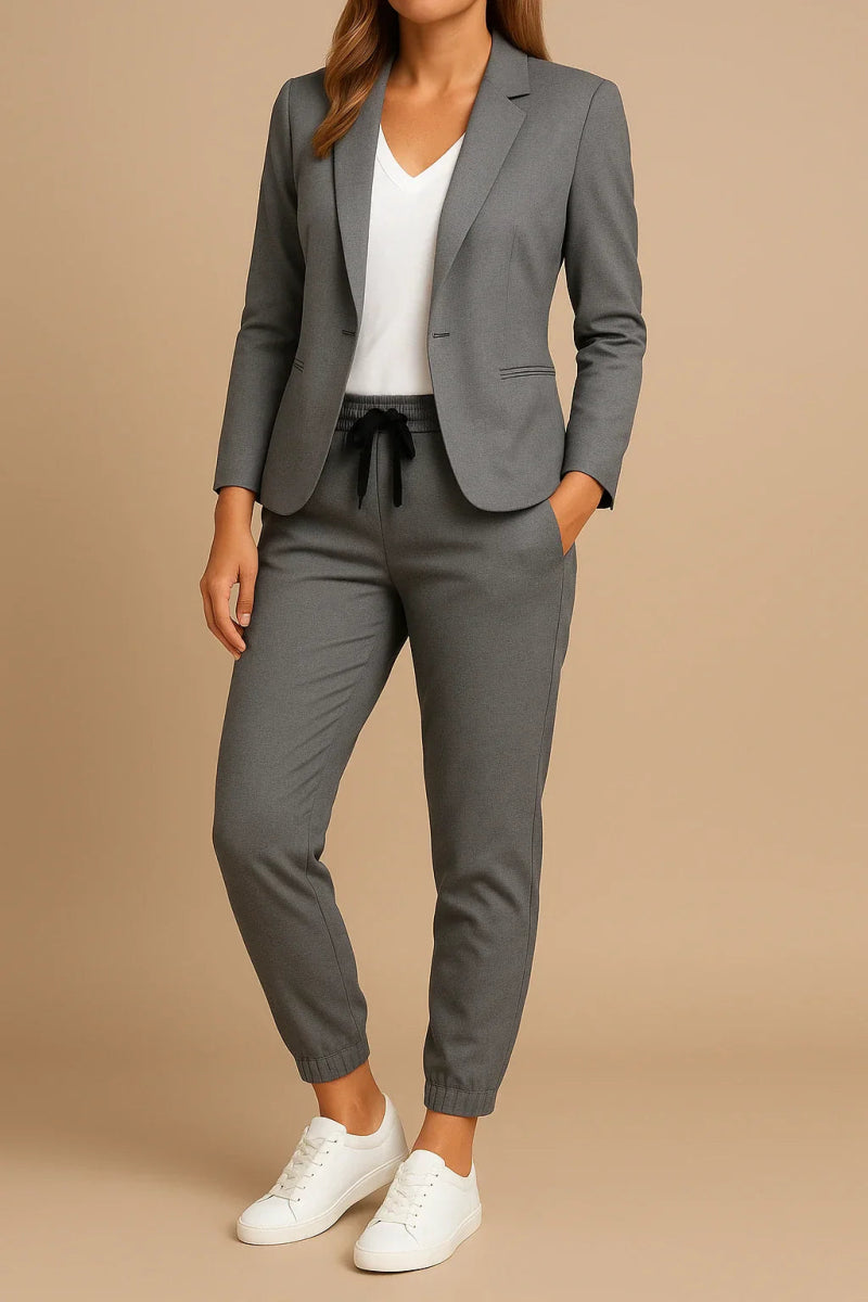 Ciara™ | Elegant Women's Suit - WeWoman