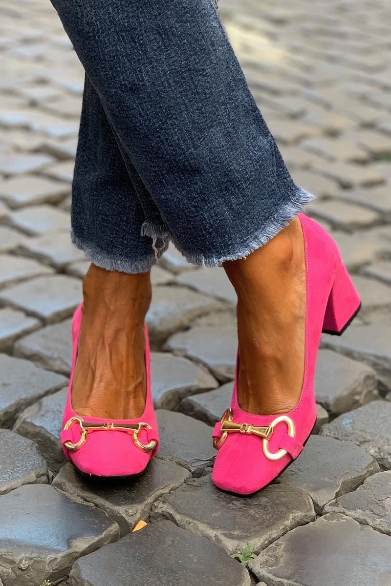 Alvessa | Vibrant Square - Toe Sandals with Stylish Block Heel Strap - WeWoman